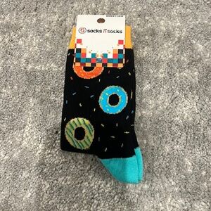 NWT Donut socks